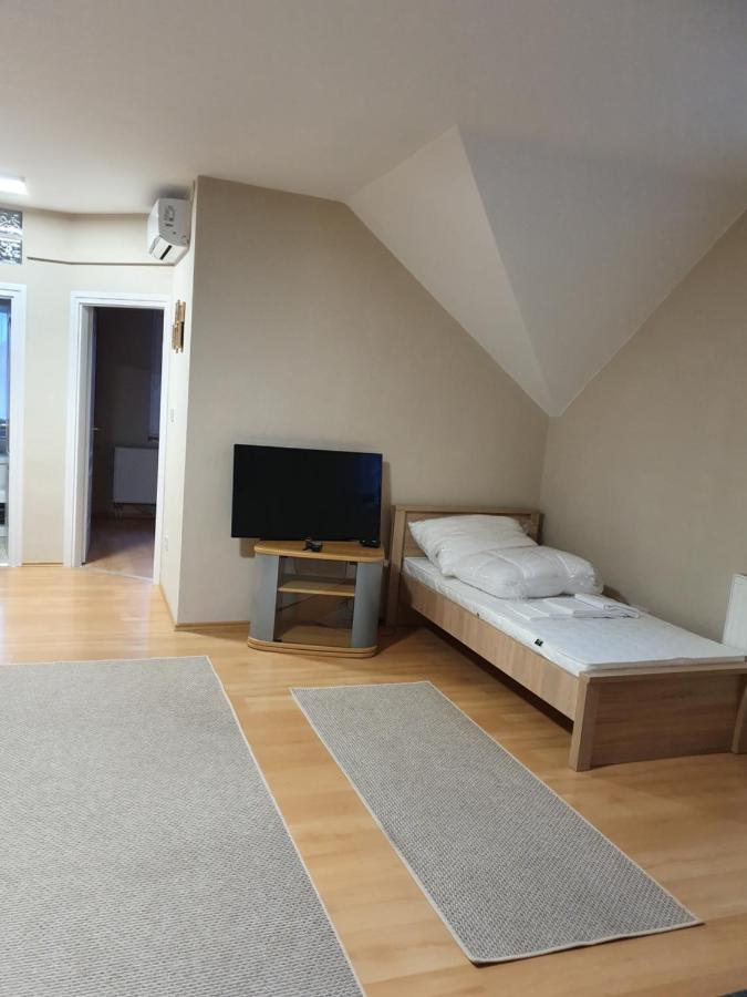Bella Apartman 塞格德 外观 照片