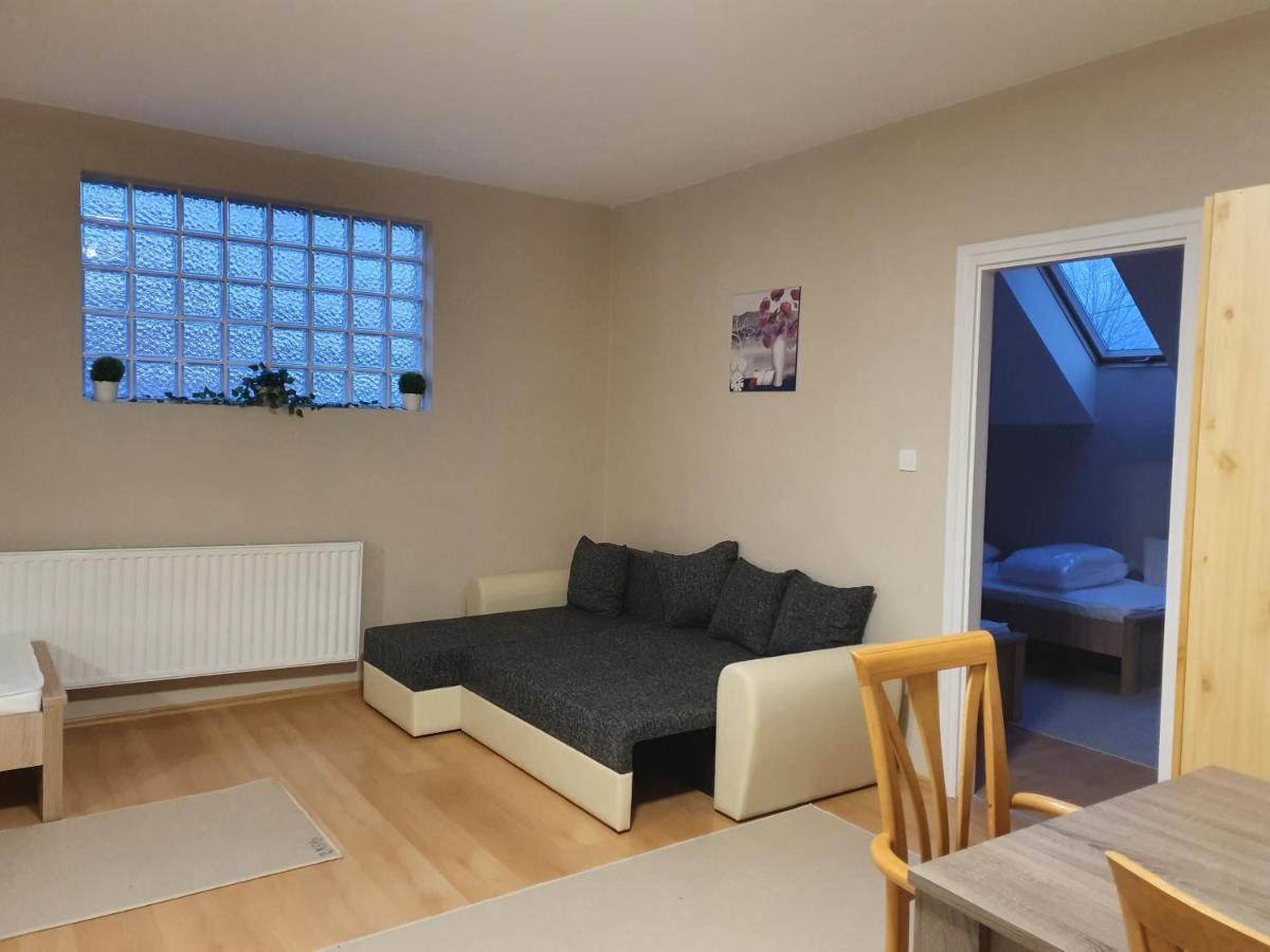 Bella Apartman 塞格德 外观 照片
