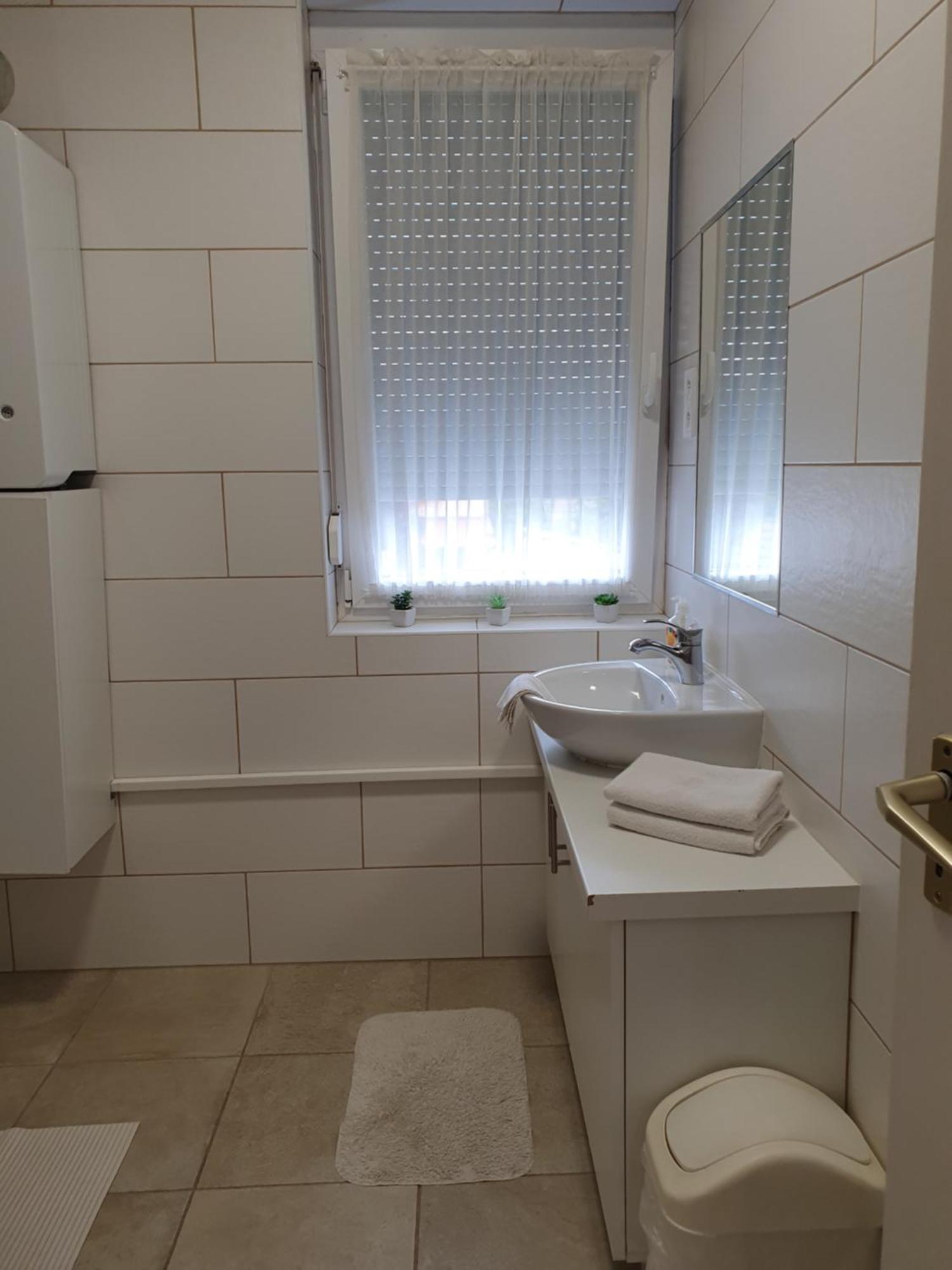 Bella Apartman 塞格德 外观 照片